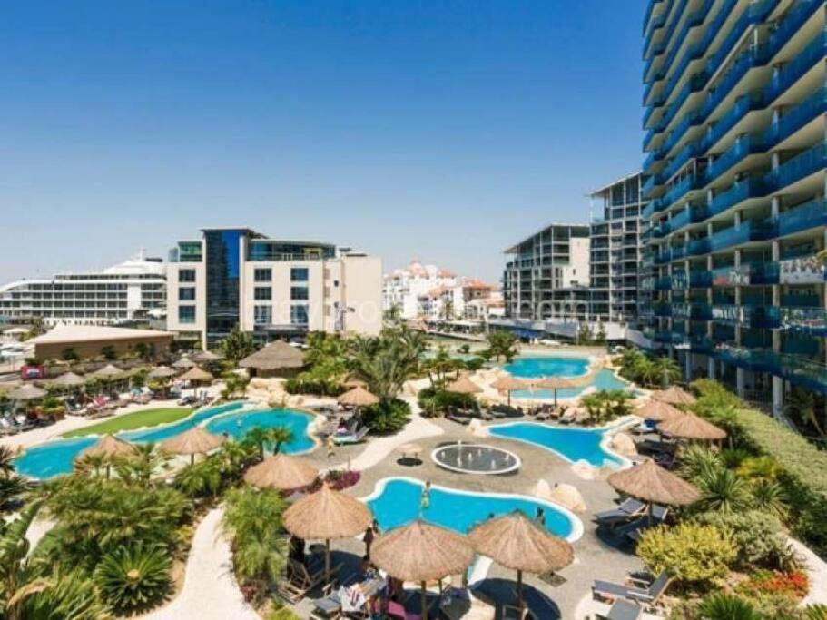 Gibraltar Luxury With Rooftop Pools & Views エクステリア 写真