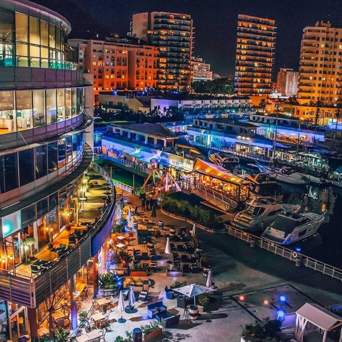 Gibraltar Luxury With Rooftop Pools & Views エクステリア 写真